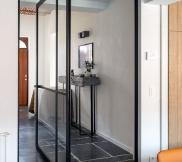 درب های شیشه ای مفصلی